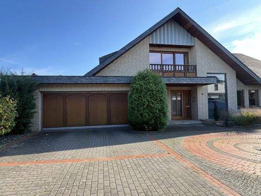 Gepflasterte Hoffläche