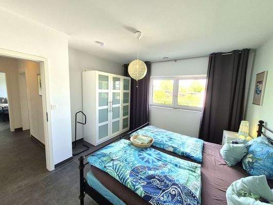 Schlafzimmer 2