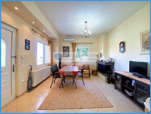 a7bc160c854b439481b05fae386f7e65-original