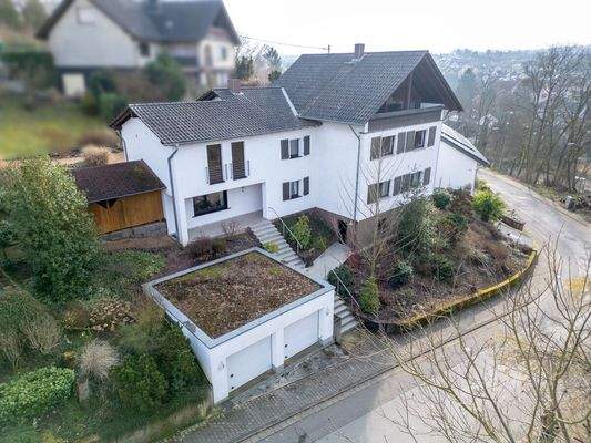 Familienfreundliches Zweifamilienhaus in Lebach