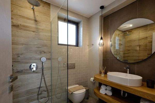 Kreta, Kefalas: Erstaunliche Steinvilla mit Meerblick und Pool zu verkaufen