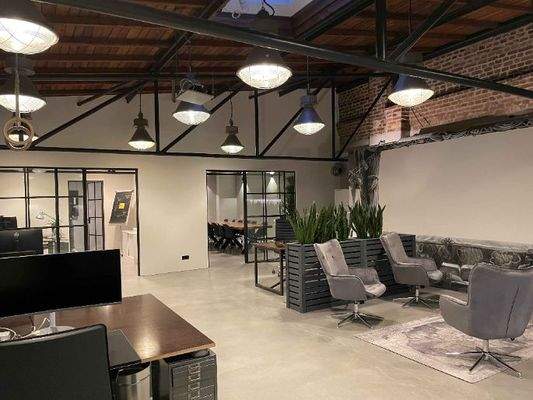 Schreibtischplätze 1