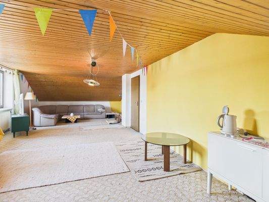 26 Wohnzimmer OG.jpg