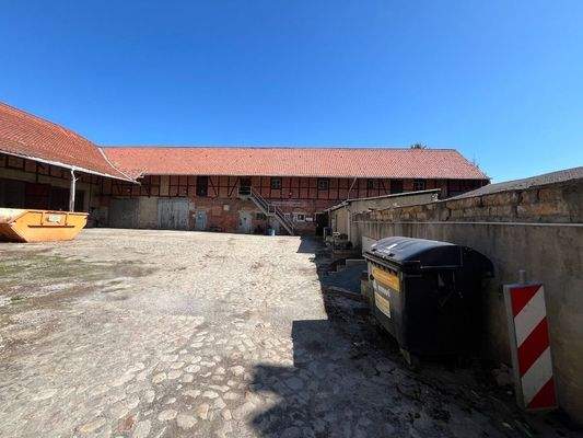 004020156800_302_342_28082025212711123