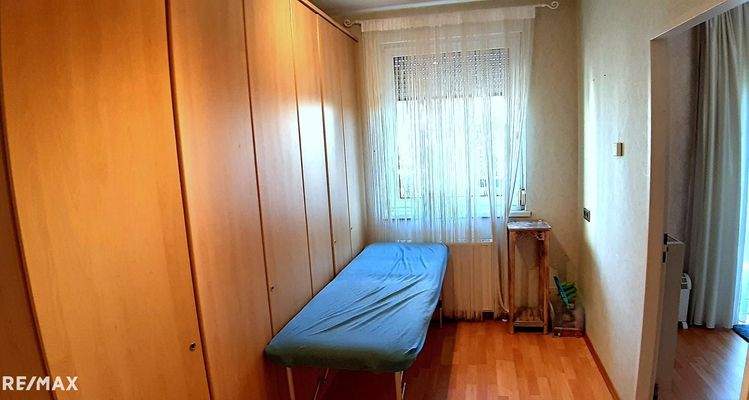 Gardarobe (ehem. Küche) in sep. Wohneinheit