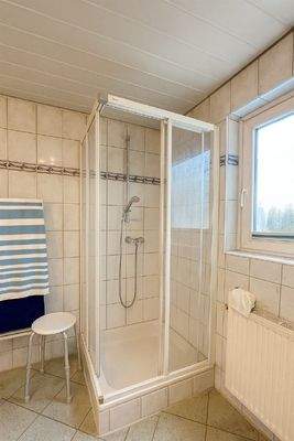 Duschbad im OG