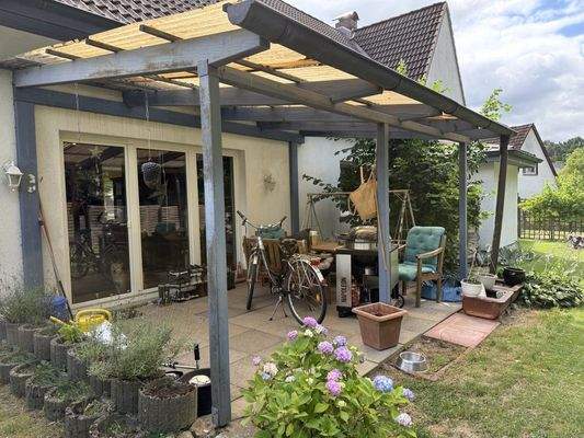 überdachte Süd- West Terrasse