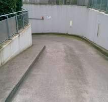 Zufahrt zur Tiefgarage 