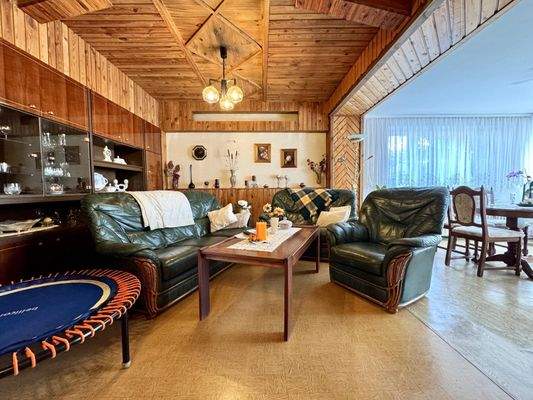 Wohnzimmer (noch nicht renoviert)