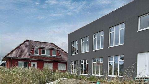 Broderstorf Halle, Broderstorf Hallenfläche