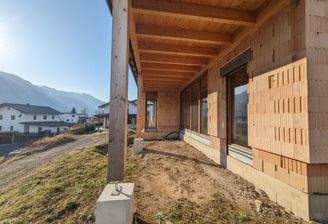 sonnige Sütterrasse - viel Platz zur Verwirklichung