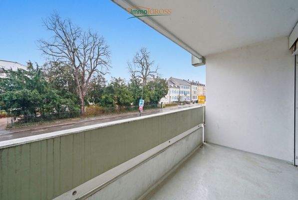 Privater Balkon-0ec1-4abd-abd8-bfe8d13547c4