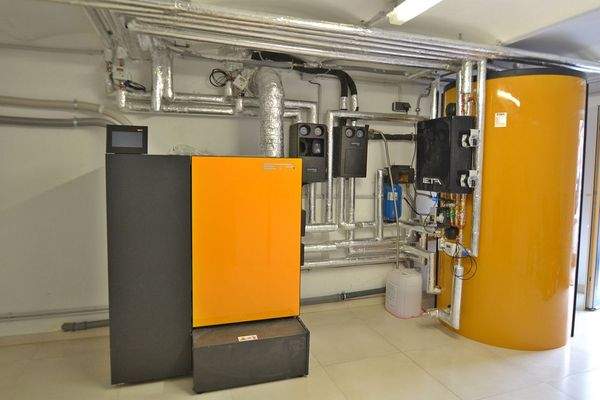 Zentralheizung+Warmwasser 825 Liter