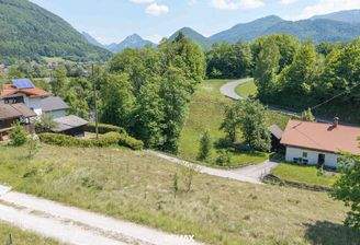 sonnige Hanglage