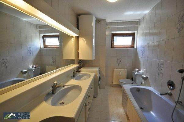 Gemütliche Etagenwohnung - Badansicht