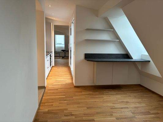 Speisezimmer mit Blick in die Küche