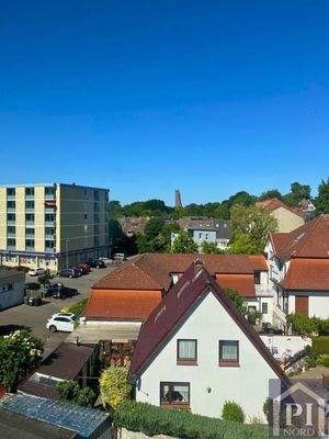 Blick auf das Laboer Ehrenmal