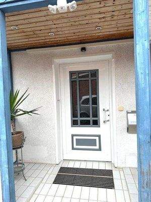 Eingangsbereich zu Wohnung EG rechts