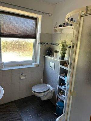 Gästebad im Parterre mit Dusche