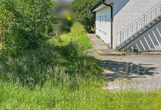 Zufahrt zum Grundstück