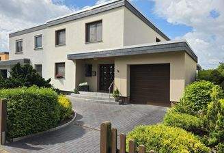 Hausansicht von vorne