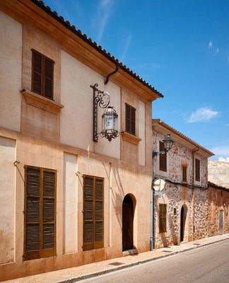 DOSSIER-Campllado-V4(FINAL)_Seite_01