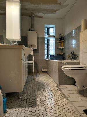 18) Wohnung I Bad.jpg