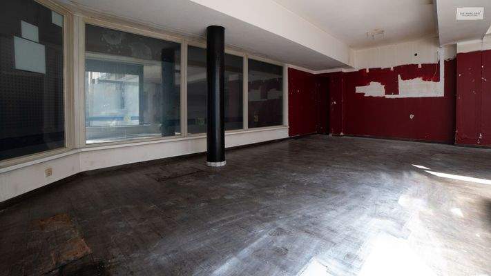 Die_Maklerei_Immobilien_Geschäftsfläche Innenansicht Büro