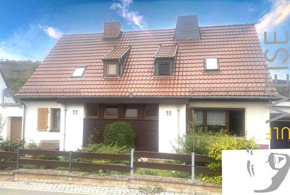 Doppelhaushälfte mit unverbaubaren Ausblick