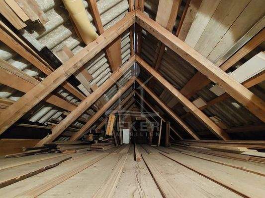 Viel Platz bietet der Dachboden