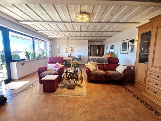 Wohn-Esszimmer Gartenwohnung