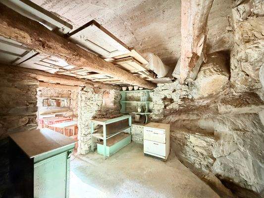 RO_1056_TERRA_ITALIA_IMMOBILIEN_REAL_ESTATE_STORAG