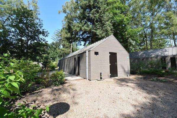 chalet-kaufen-arnhem-wasserlage-bach-terrasse-2025.webp15