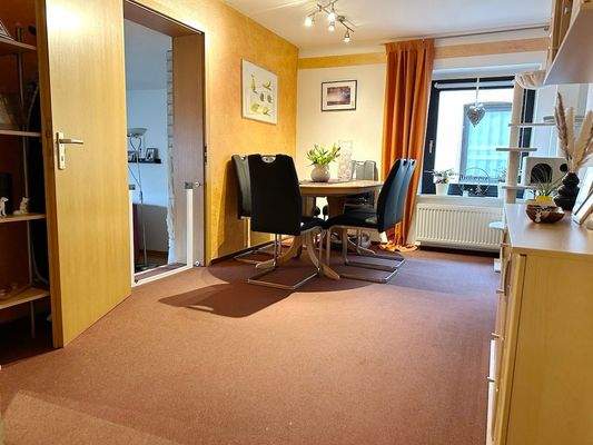 Der Essbereich neben der