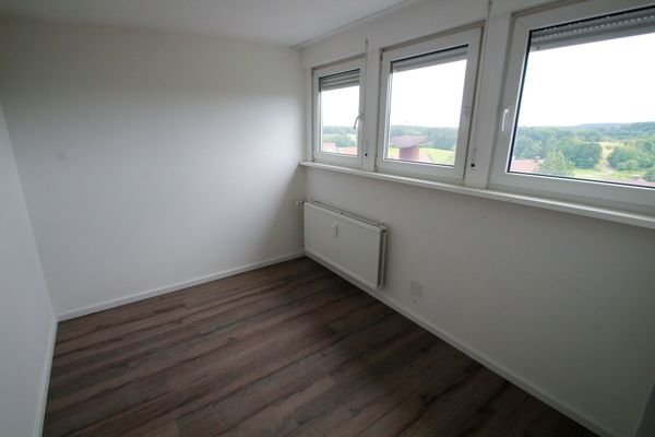 Schlafzimmer 1 (2)