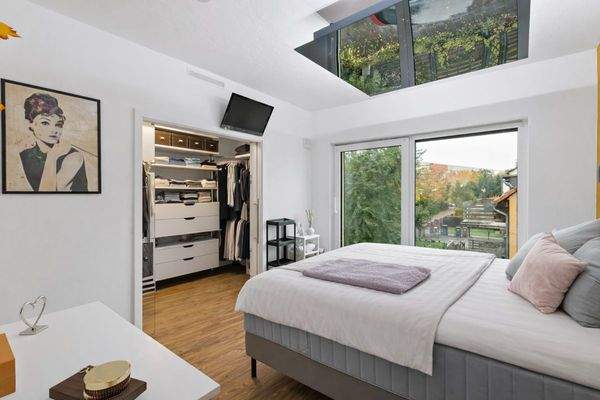 Schlafzimmer mit Ankleide