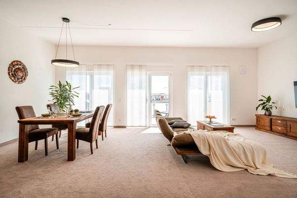 Wohnzimmer und Essbereich