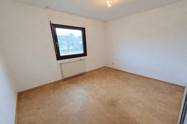 Arbeits | Kinderzimmer Erdgeschoss (vorne)