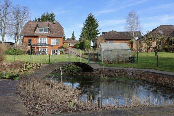Das gepachtete Grundstück mit Blick zum Haus