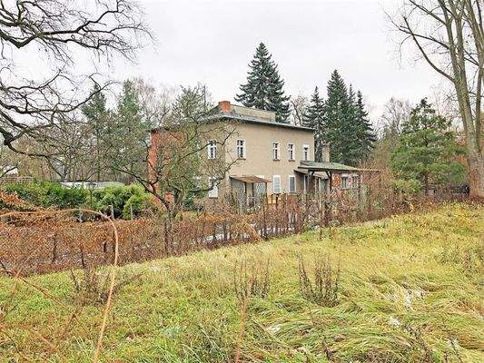 Blick vom Nachbargrundstück