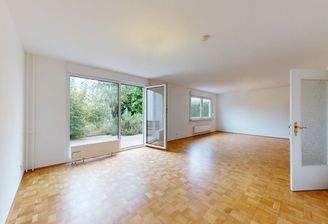 Wohn-/ Essbereich Ansicht II