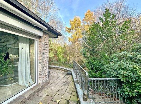 Terrassenbereich / Zugang zum zweiten Terrassenbereich