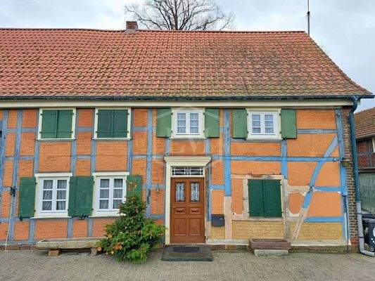 Fachwerkhaus - Straßenansicht