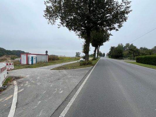 1. Fahrradzufahrt zu den Grund