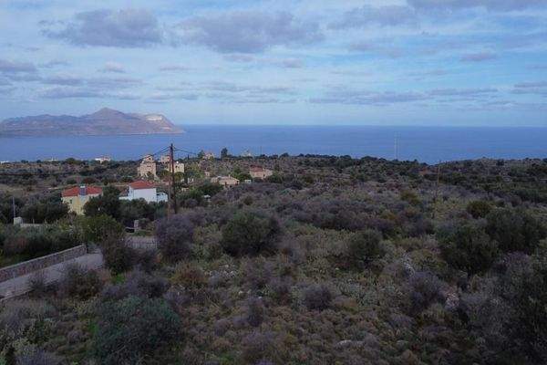 Kreta, Kokkino Chorio: Weitläufiges Gelände mit spektakulärem Meerblick zu verkaufen