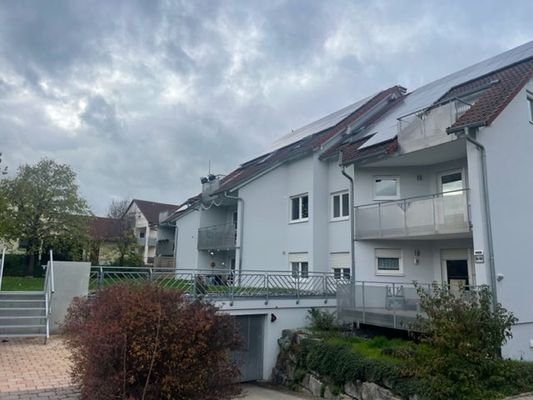 Wohnung Nr. 10 mit Balkon.jpg