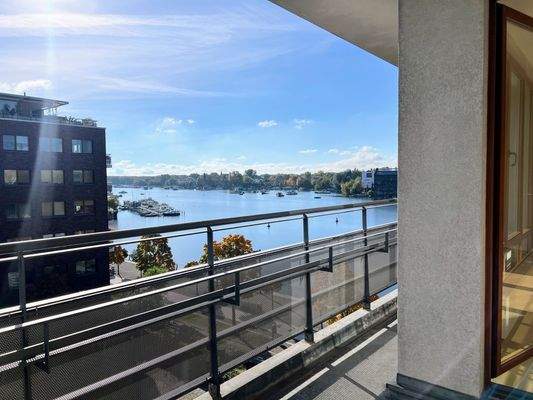 Ost-Balkon mit Wasserblick