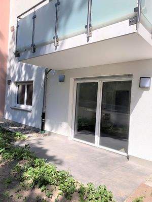 Terasse mit Gartenanteil 