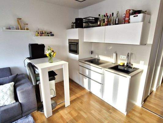 die offene Küche – die moderne EBK ist inklusive