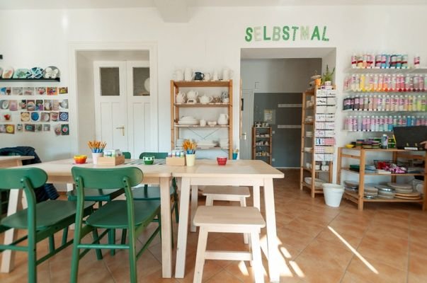 Eingangstür Blickrichtung Ladenlokal